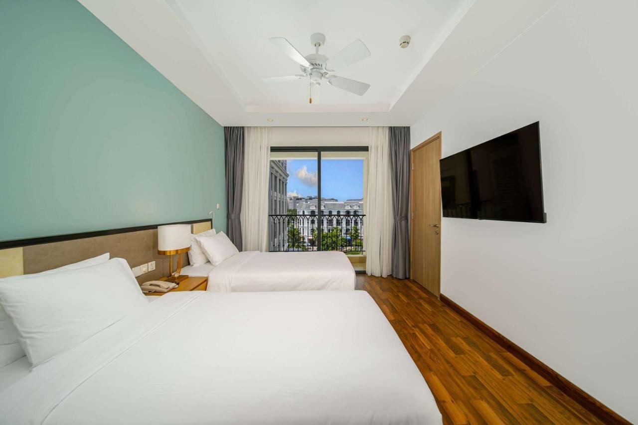 Wyndham Garden Grandworld Phu Quoc Hotel Exterior photo