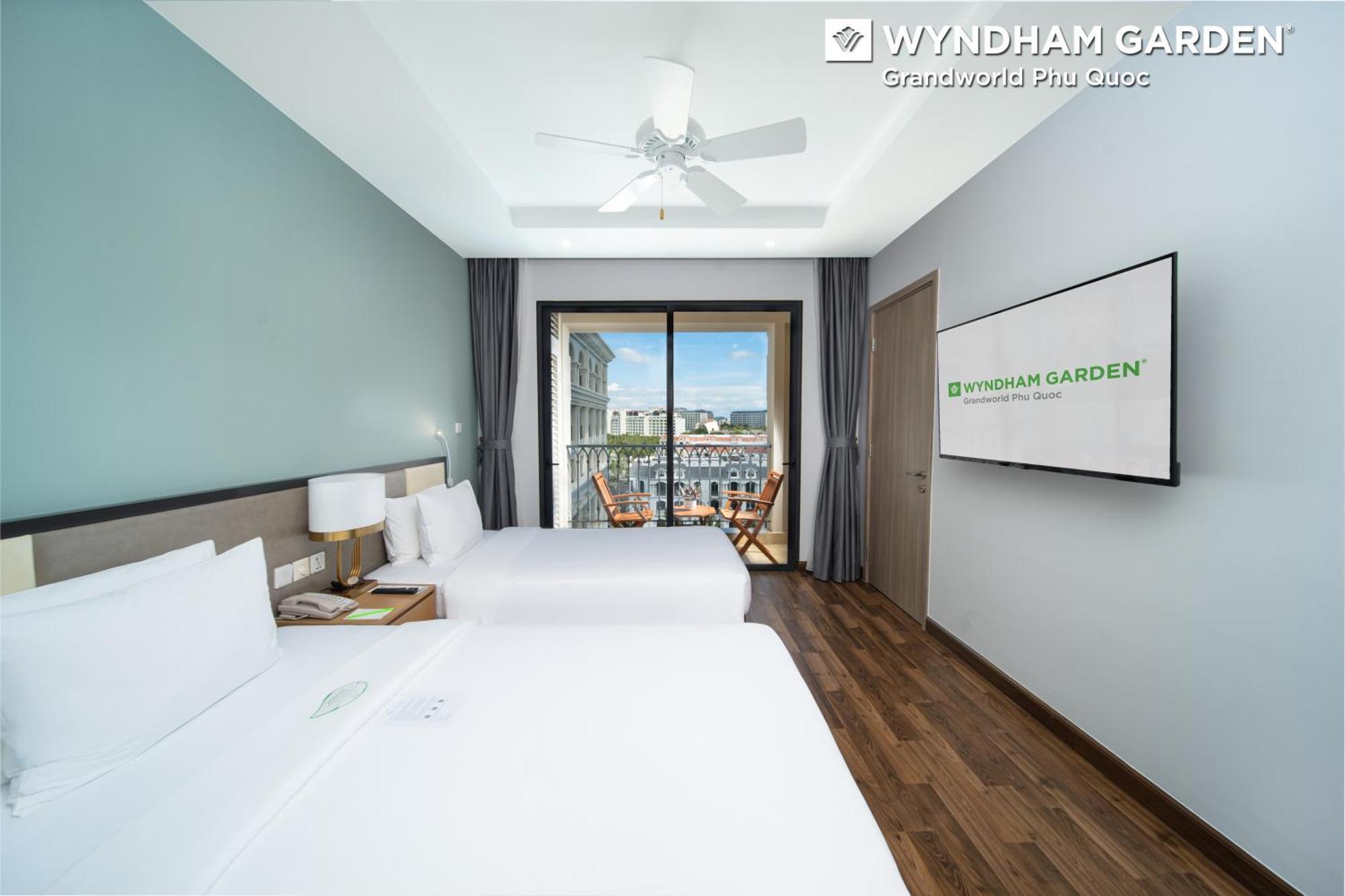 Wyndham Garden Grandworld Phu Quoc Hotel Exterior photo